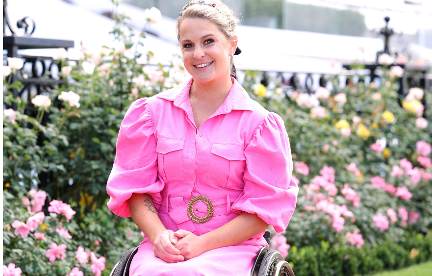 VRC Ambassador Emma Booth visits RDA centres for Lexus Melbourne Cup Tour