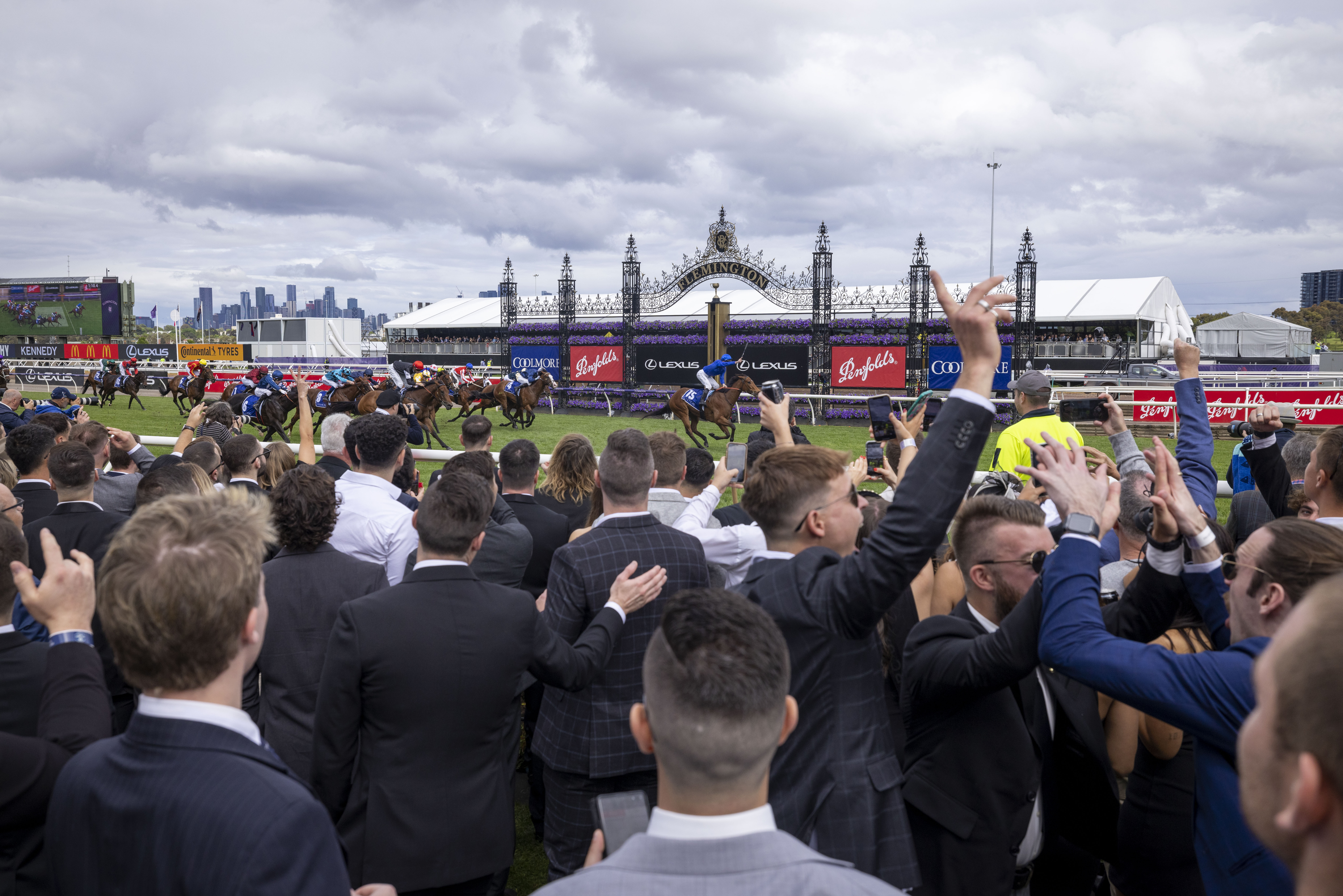 Manzoice reigns supreme in the Penfolds Victoria Derby