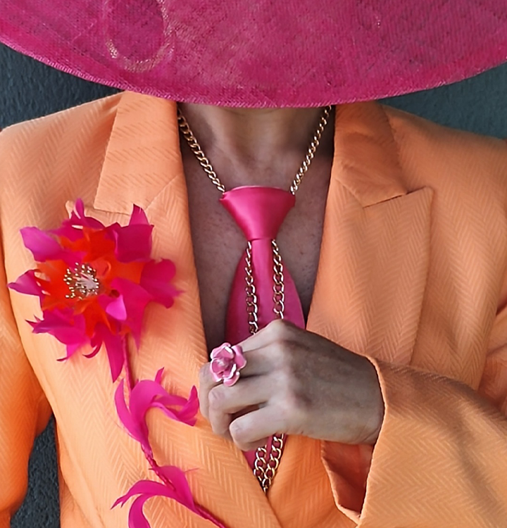 BEST SUITED NEWS ARTICLE FEATURE 720X750px