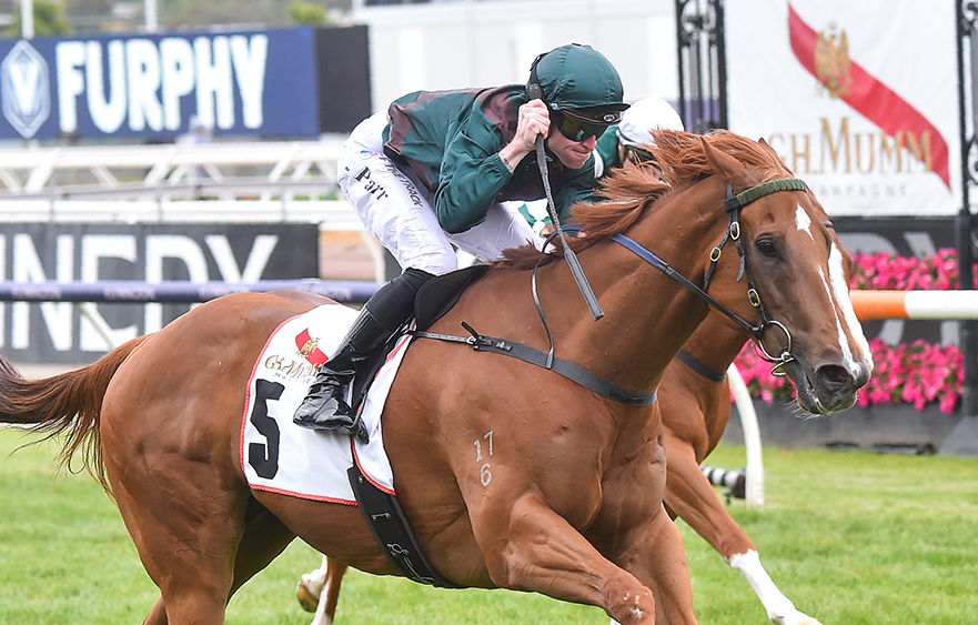Speedy pair cross paths at Flemington