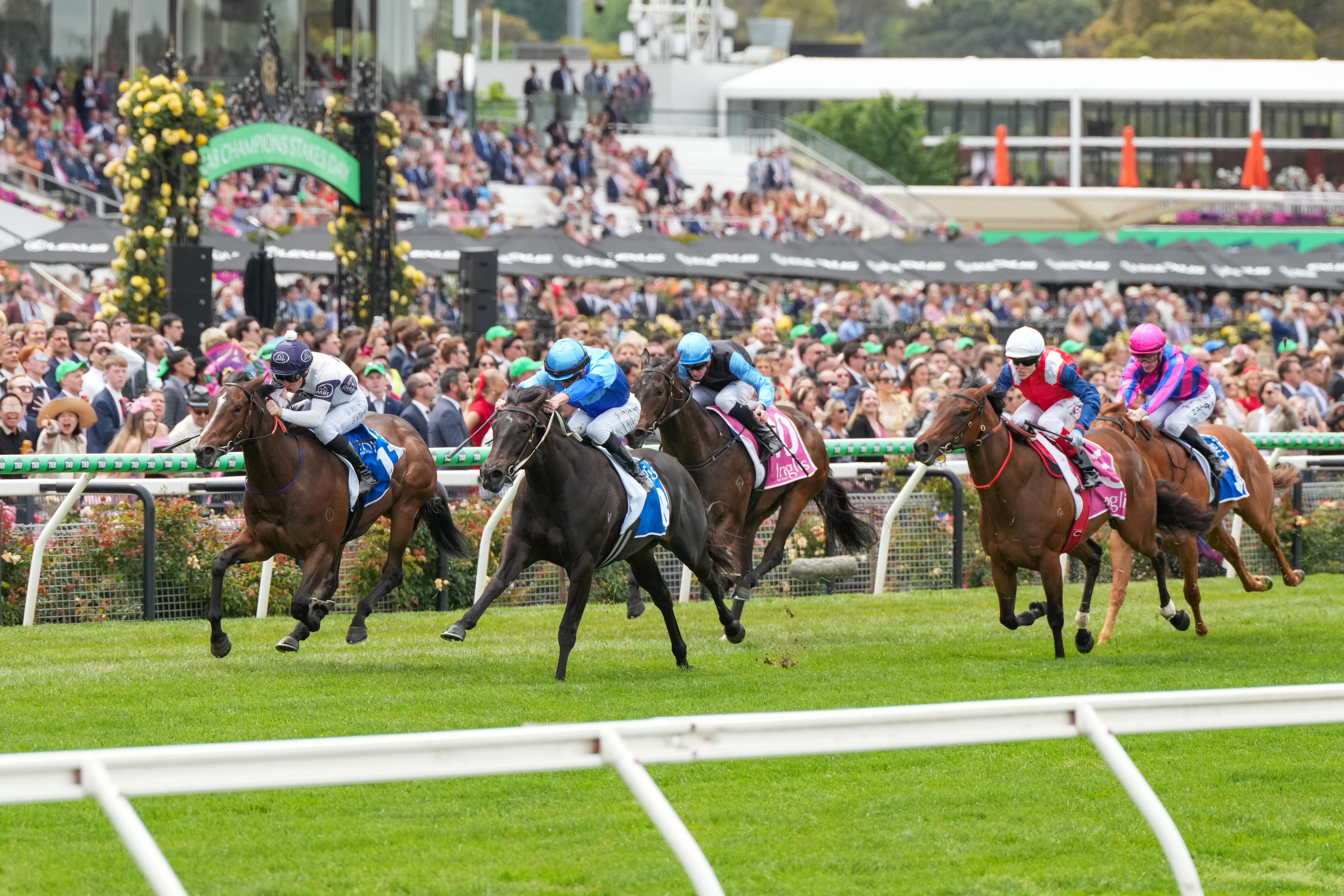 Melbourne Cup Carnival closes with a celebration of champions